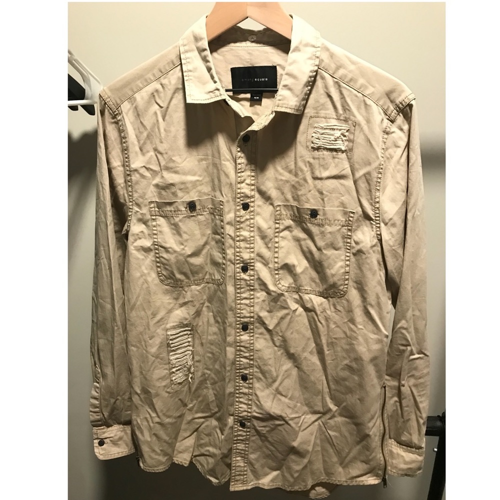 SALE‼️ Cotton On distressed Tan Button Up